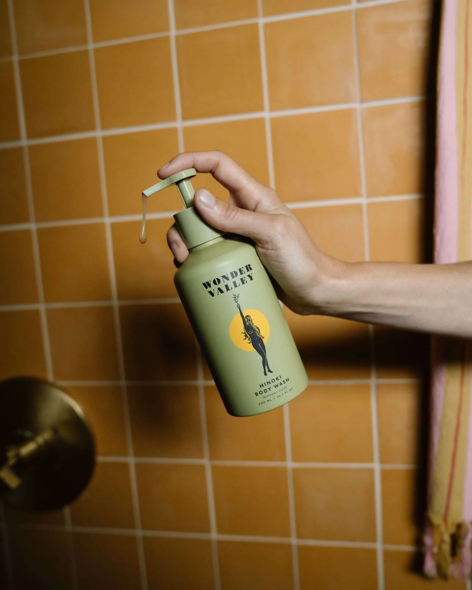 Wash & Scrub - Image 3