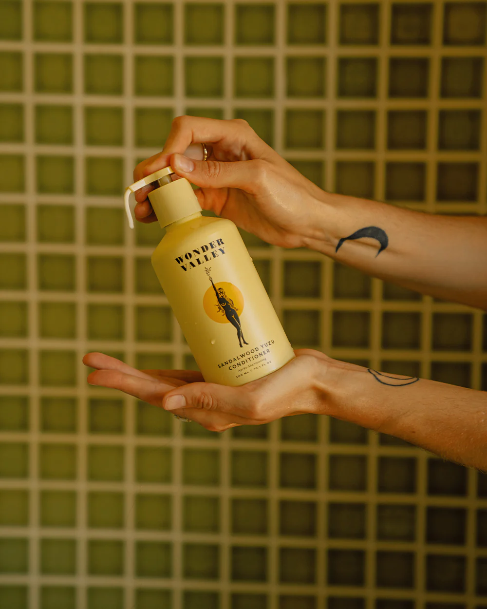 Sandalwood Yuzu Conditioner - Image 5