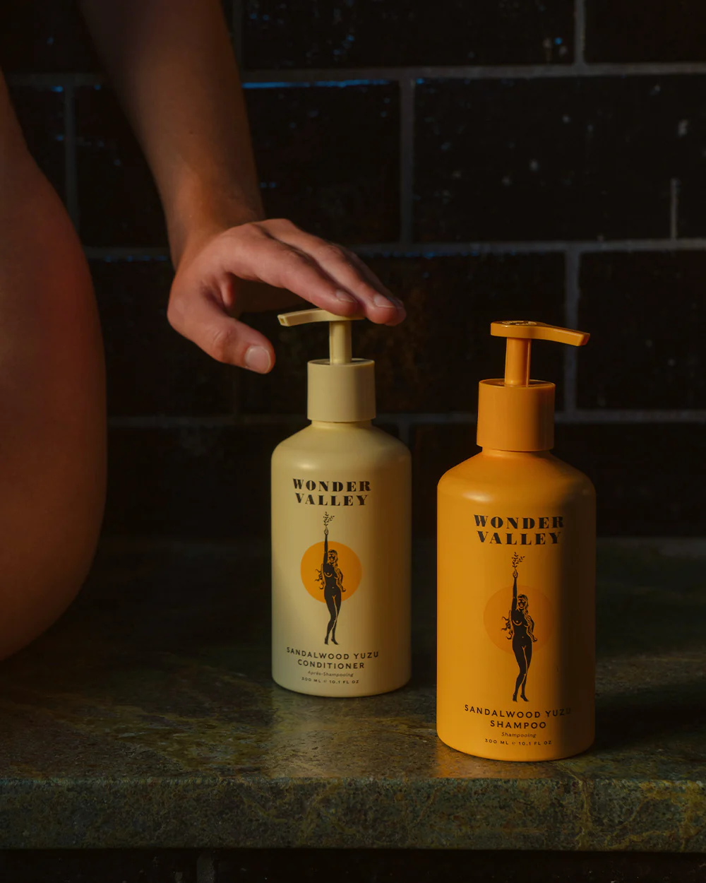Sandalwood Yuzu Shampoo - Image 11