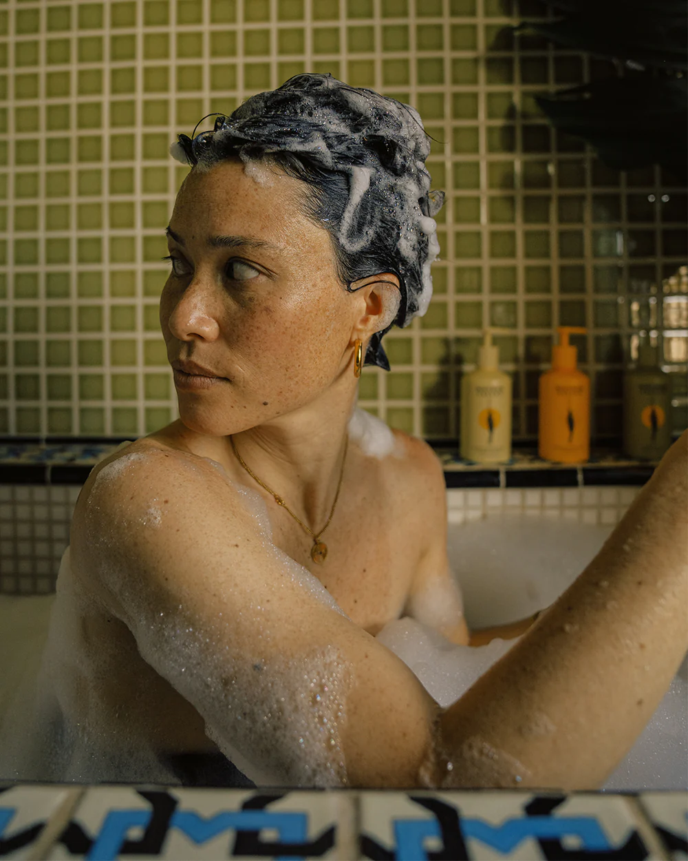 Sandalwood Yuzu Shampoo - Image 4